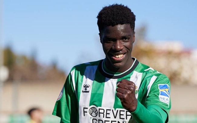 Liverpool và Leipzig cạnh tranh nhau ngôi sao trẻ của Real Betis Liverpool và Leipzig cạnh tranh nhau ngôi sao trẻ của Real Betis