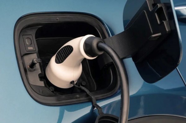 PHEV bị chuyên gia chỉ trích "như một trò đùa" PHEV bị chuyên gia chỉ trích "như một trò đùa"
