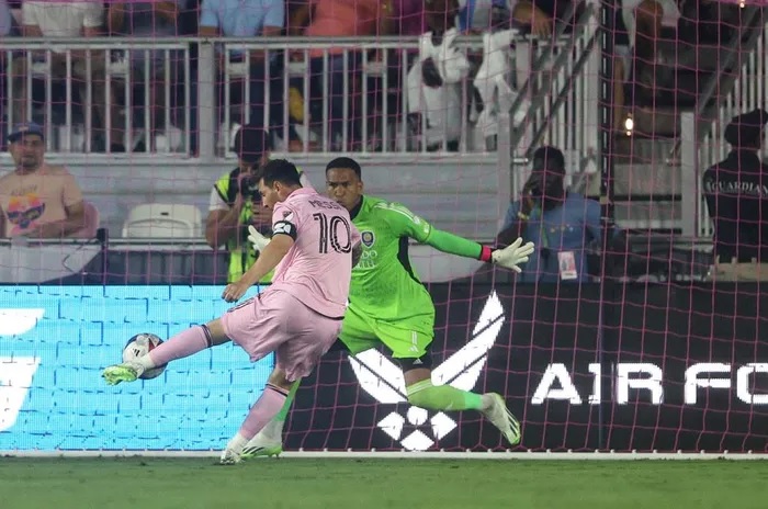 Messi lập cú đúp, Inter Miami thắng liền 3 trận