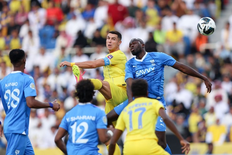 Ronaldo lập cú đúp, Al Nassr ngược dòng, vô địch Arab Champions Cup Ronaldo lập cú đúp, Al Nassr ngược dòng, vô địch Arab Champions Cup