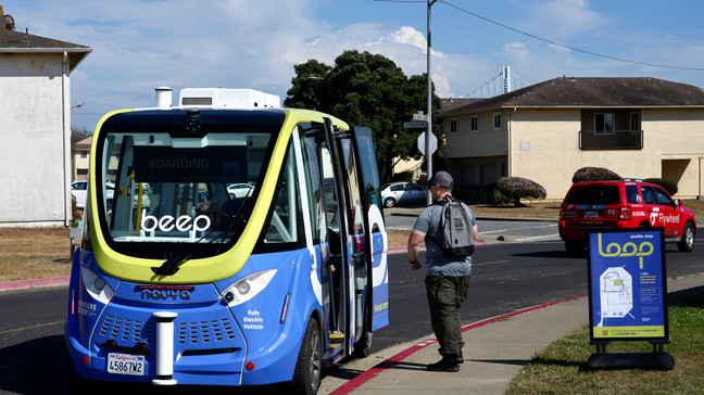 Thành phố San Francisco (Mỹ) khai trương xe bus không người lái