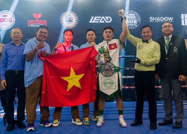 Võ sĩ bất bại của Việt Nam hạ tay đấm hàng đầu Thái Lan, đoạt đai châu Á lịch sử - Ảnh 3. Võ sĩ bất bại của Việt Nam hạ tay đấm hàng đầu Thái Lan, đoạt đai châu Á lịch sử - Ảnh 3.
