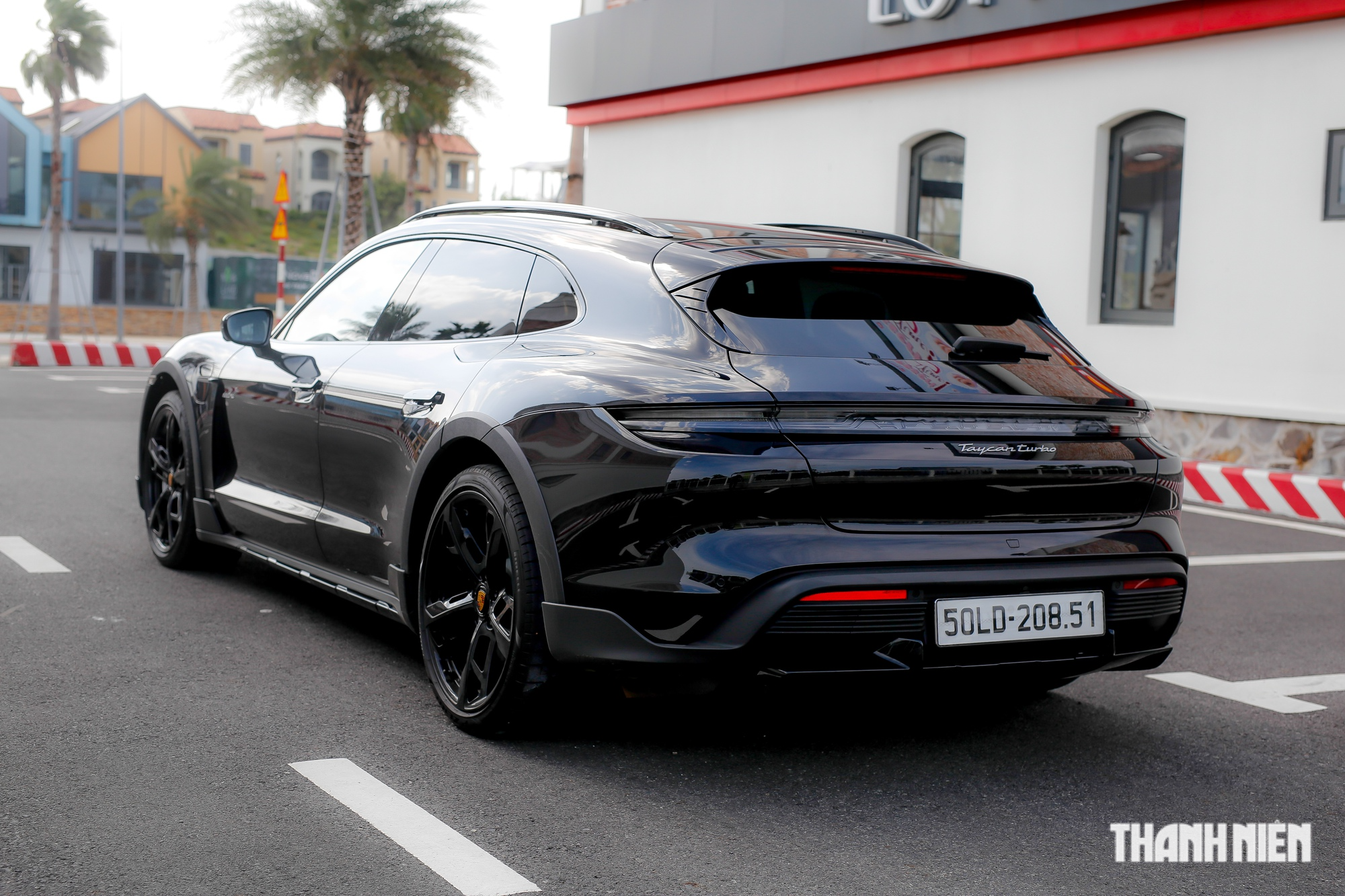 Porsche Taycan Cross Turismo - Xe điện gây nghiện Porsche Taycan Cross Turismo - Xe điện gây nghiện
