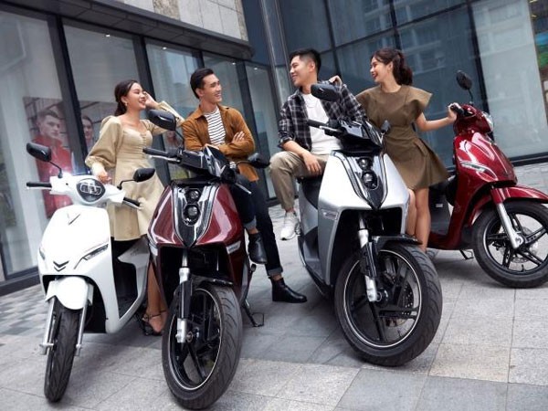 Xe máy điện "bùng nổ", cơ hội của doanh nghiệp Việt Xe máy điện "bùng nổ", cơ hội của doanh nghiệp Việt