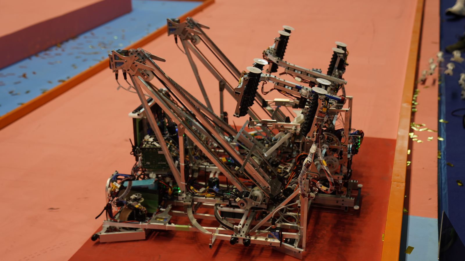 Các đội tuyển ABU Robocon 2023 giao lưu và chia sẻ công nghệ