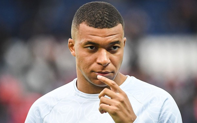 Đằng sau quyết định để Mbappe quay trở lại tập luyện của Paris Saint Germain