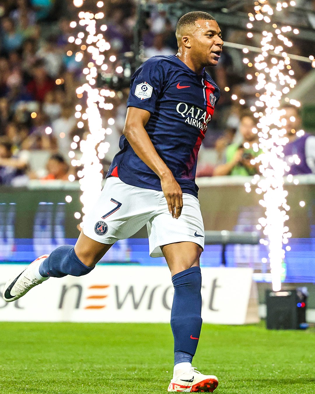 Mbappe sẽ không làm đội trưởng của PSG