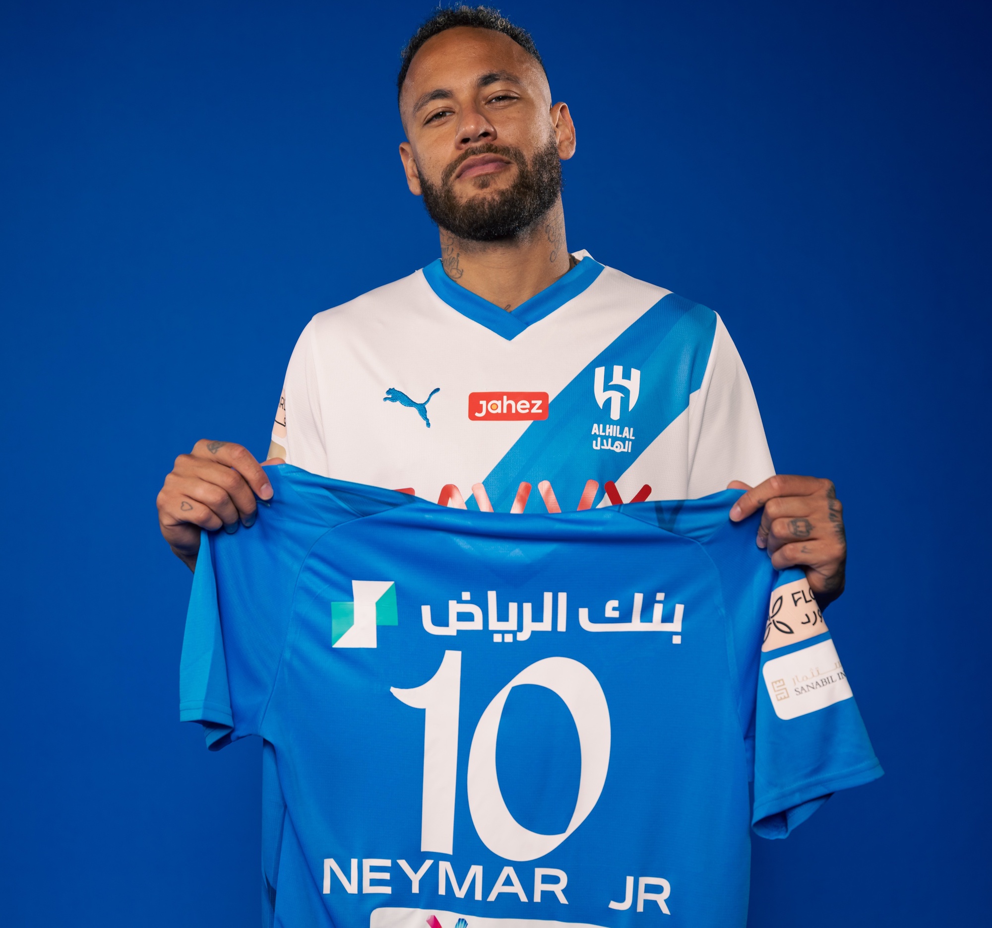 Neymar gia nhập Al Hilal với đãi ngộ kỷ lục Neymar gia nhập Al Hilal với đãi ngộ kỷ lục