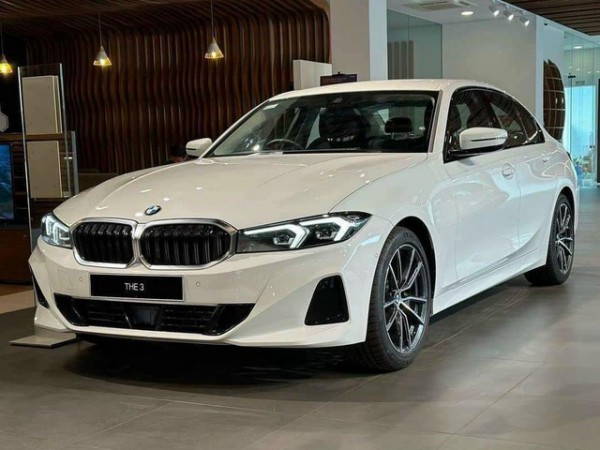 Thực hư BMW 3-series tiếp tục giảm giá gần 1 tỉ đồng để 
