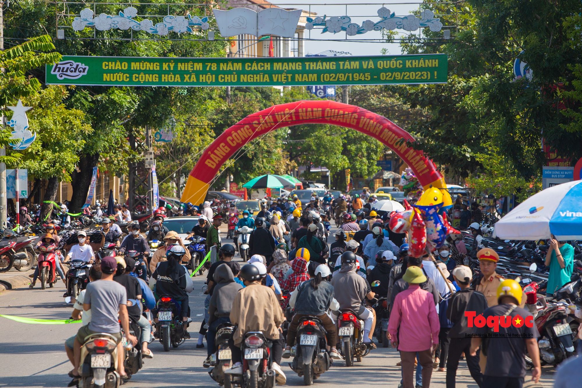 Tết Độc lập trên quê hương Đại tướng Võ Nguyên Giáp - Ảnh 12. Tết Độc lập trên quê hương Đại tướng Võ Nguyên Giáp - Ảnh 12.