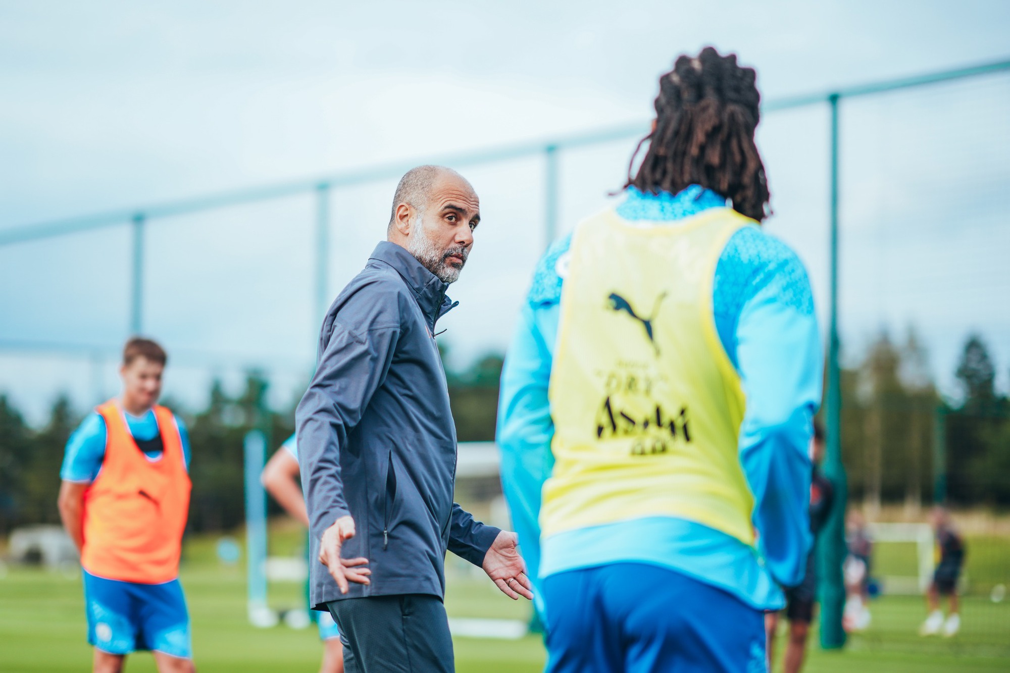 HLV Pep Guardiola trở lại Man City sau thời gian nằm viện HLV Pep Guardiola trở lại Man City sau thời gian nằm viện