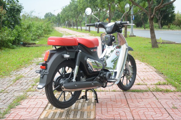 4 mẫu xe máy Honda nhập khẩu về Việt Nam có giá bán cả trăm triệu đồng