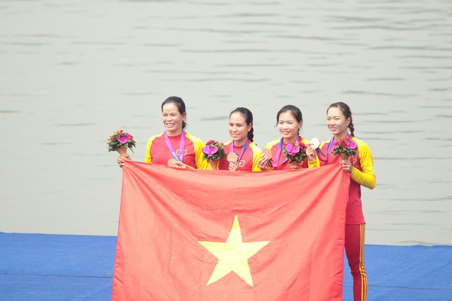 Rowing Việt Nam giành tấm HCĐ đầu tiên cho Đoàn Thể thao Việt Nam - Ảnh 2. Rowing Việt Nam giành tấm HCĐ đầu tiên cho Đoàn Thể thao Việt Nam - Ảnh 2.