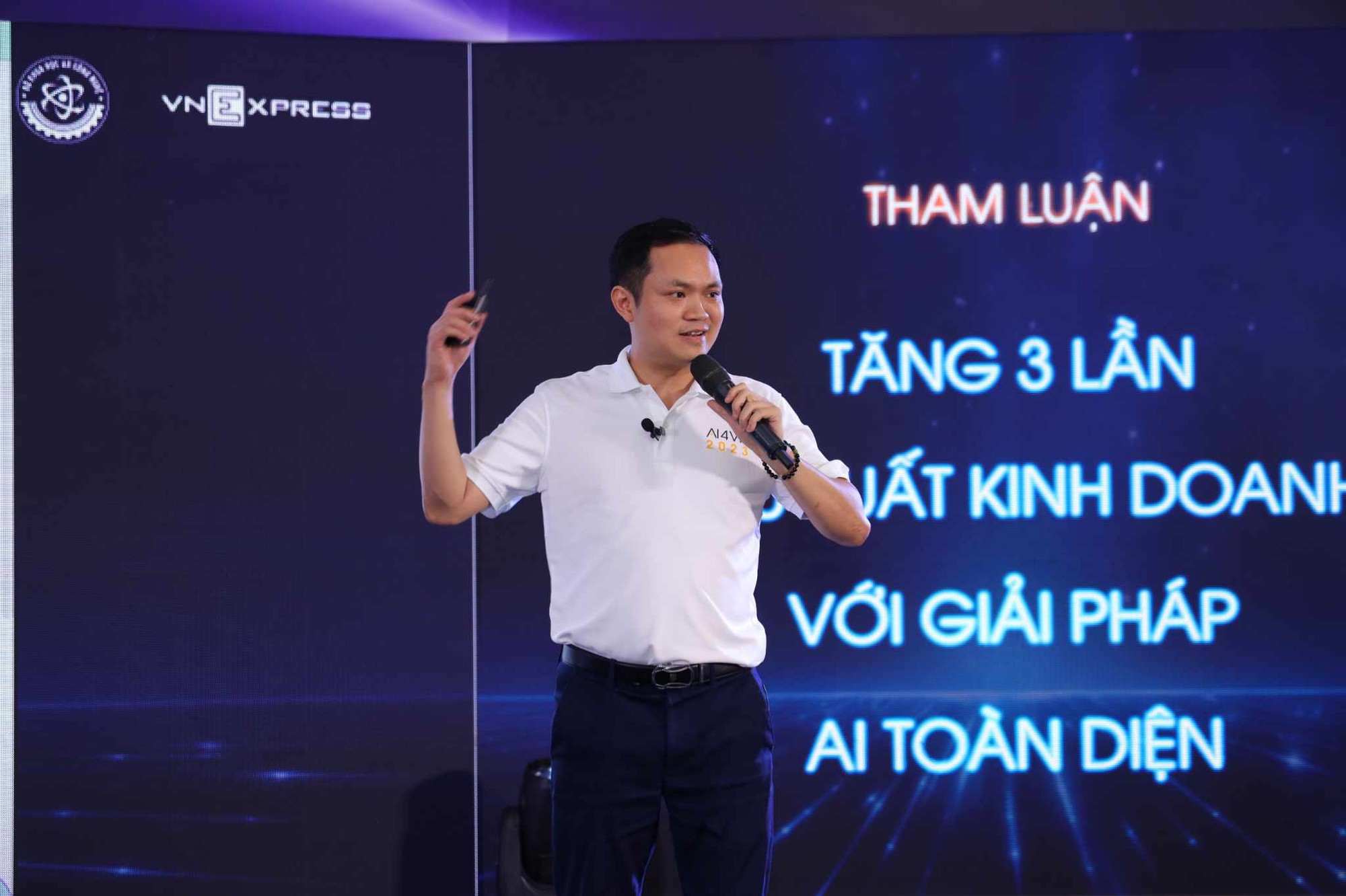 Hàng nghìn người yêu công nghệ tham gia Ngày hội trí tuệ nhân tạo Việt Nam
