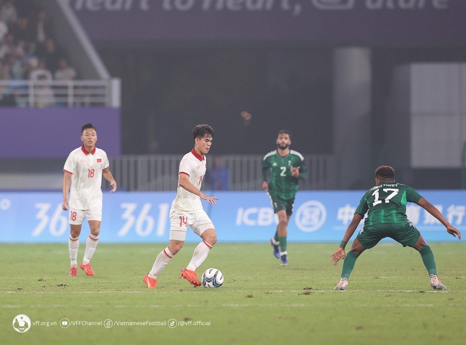 Đội tuyển Olympic Việt Nam dừng chân tại vòng bảng ASIAD 19 Đội tuyển Olympic Việt Nam dừng chân tại vòng bảng ASIAD 19