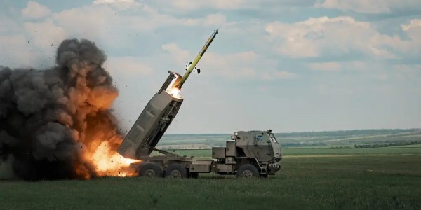 Ukraine đổi chiến thuật nhằm chọc thủng phòng tuyến Nga ở Bakhmut Ukraine đổi chiến thuật nhằm chọc thủng phòng tuyến Nga ở Bakhmut