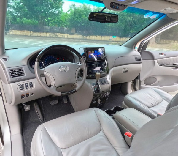 3 xe MPV 7 chỗ 3 xe MPV 7 chỗ