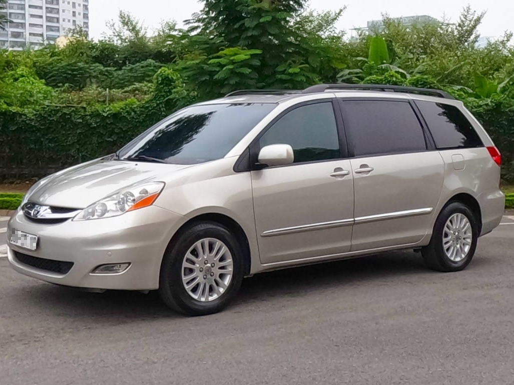 3 xe MPV 7 chỗ 3 xe MPV 7 chỗ