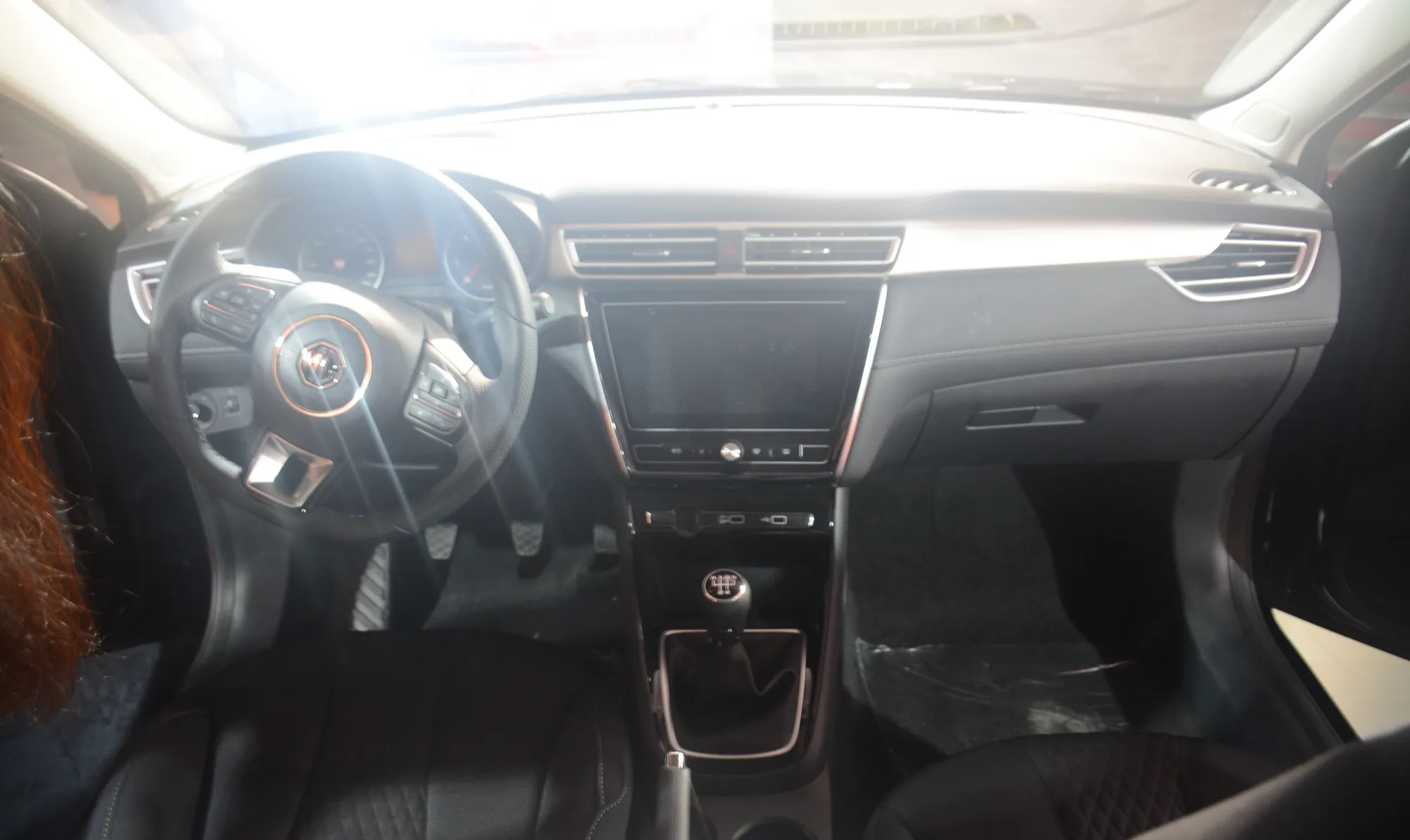 Ưu, nhược MG5 MT: Giá cạnh tranh có đủ hấp dẫn khách mua xe chạy dịch vụ? Ưu, nhược MG5 MT: Giá cạnh tranh có đủ hấp dẫn khách mua xe chạy dịch vụ?