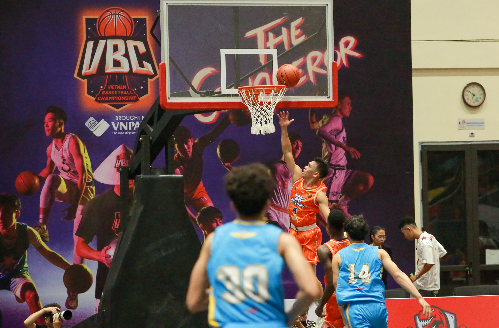 Khán giả thủ đô "mãn nhãn" với giải bóng rổ Vietnam Pro-Am Basketball Championship 2023 - Ảnh 6. Khán giả thủ đô "mãn nhãn" với giải bóng rổ Vietnam Pro-Am Basketball Championship 2023 - Ảnh 6.