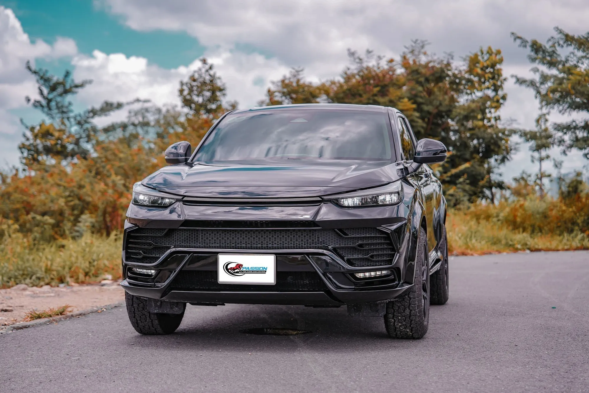 Honda HR-V độ phong cách siêu xe Lamborghini Urus tại Việt Nam