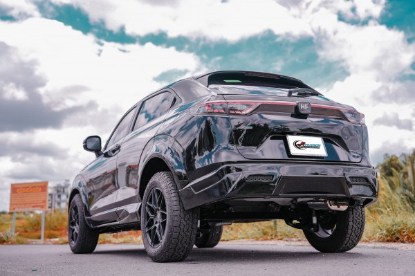 Honda HR-V độ phong cách siêu xe Lamborghini Urus tại Việt Nam