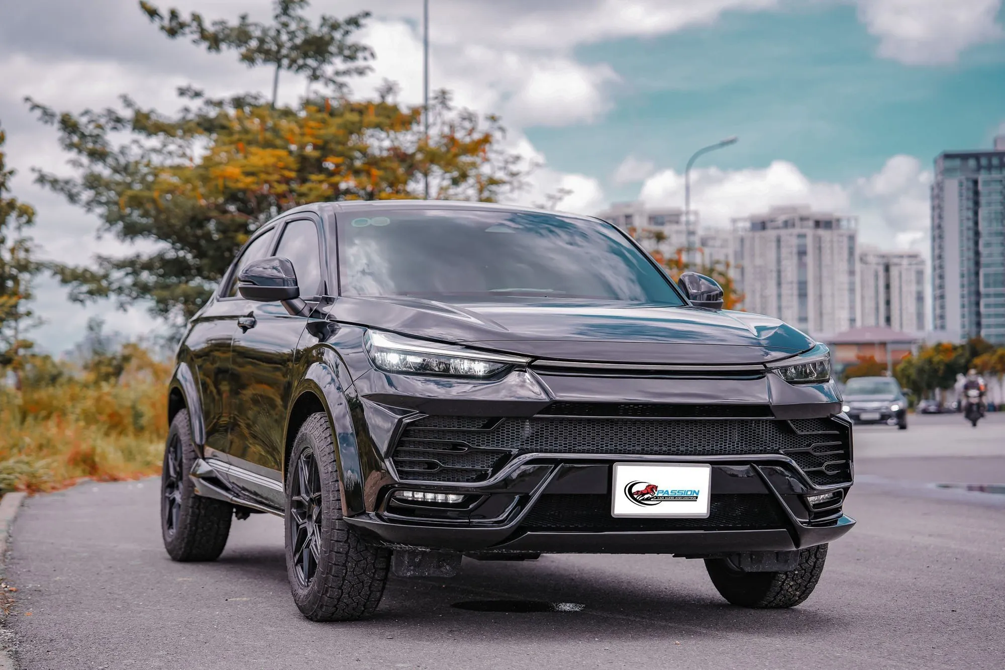 Honda HR-V độ phong cách siêu xe Lamborghini Urus tại Việt Nam
