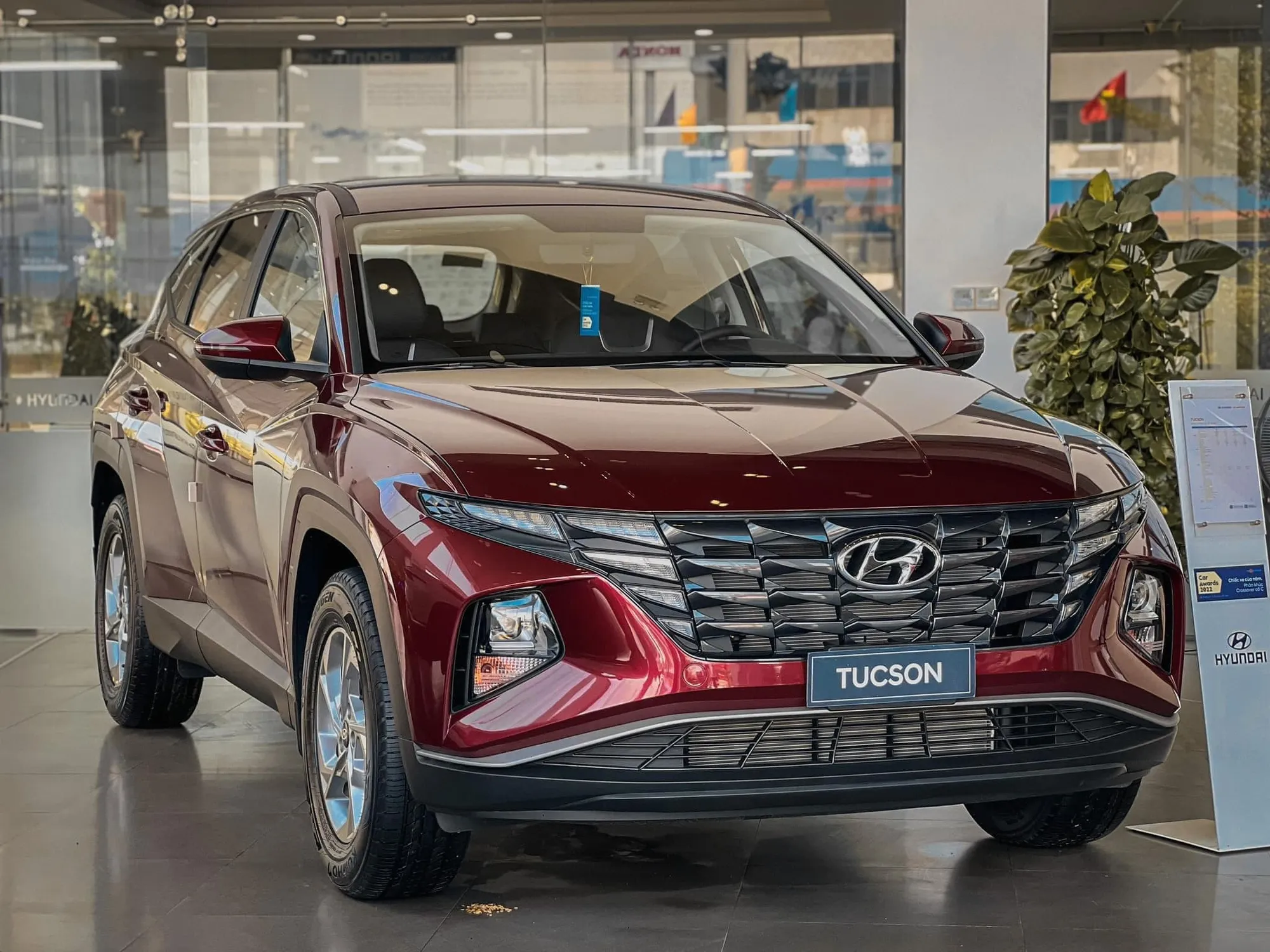 Chạy đua với Mazda CX-5, giá xe Subaru Forester và Hyundai Tucson lập 