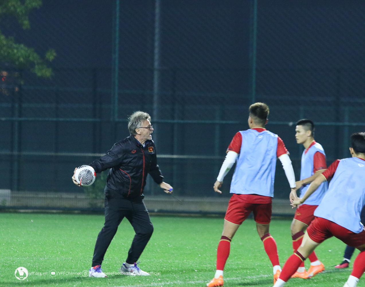 “Các trận đấu với Trung Quốc, Uzbekistan và Hàn Quốc sẽ giúp ĐT Việt Nam hoàn thiện hơn nữa về lối chơi!”