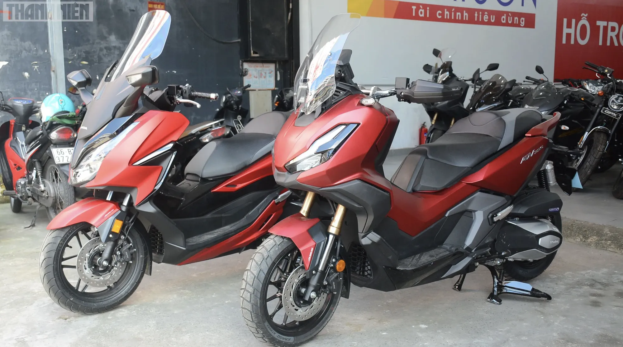 Honda ADV 350 tại Việt Nam giảm 26 triệu đồng, ngang giá BMW C400GT