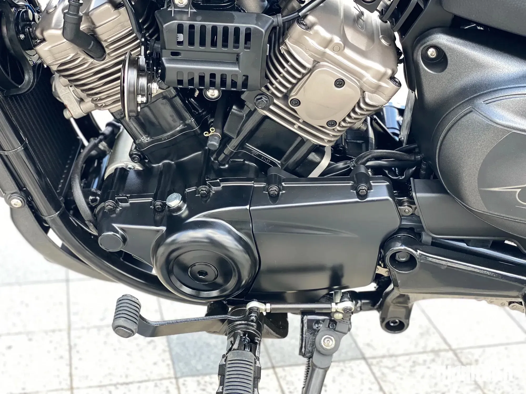 Hyosung GV300S về Việt Nam, giá 118 triệu đồng