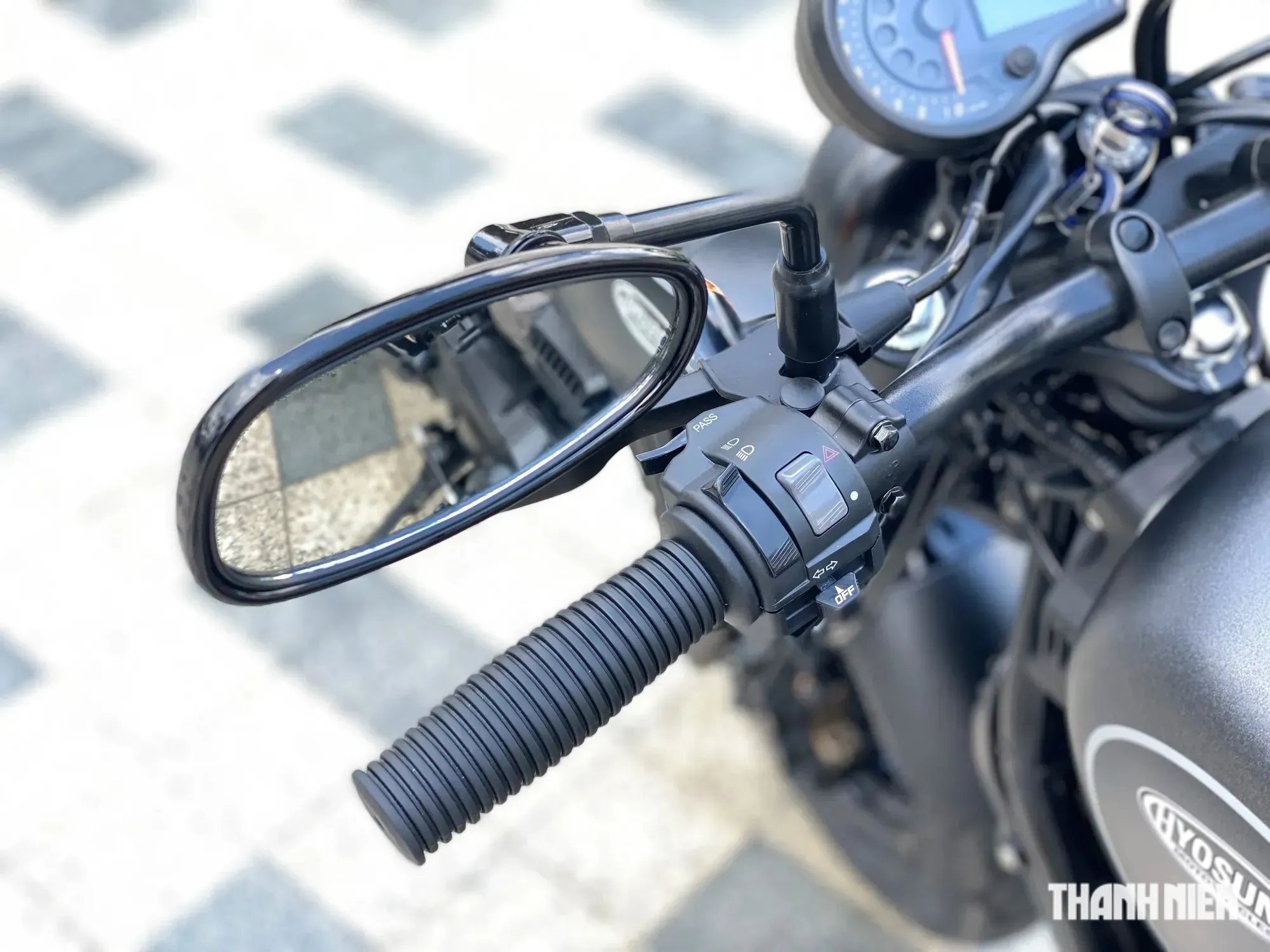 Hyosung GV300S về Việt Nam, giá 118 triệu đồng