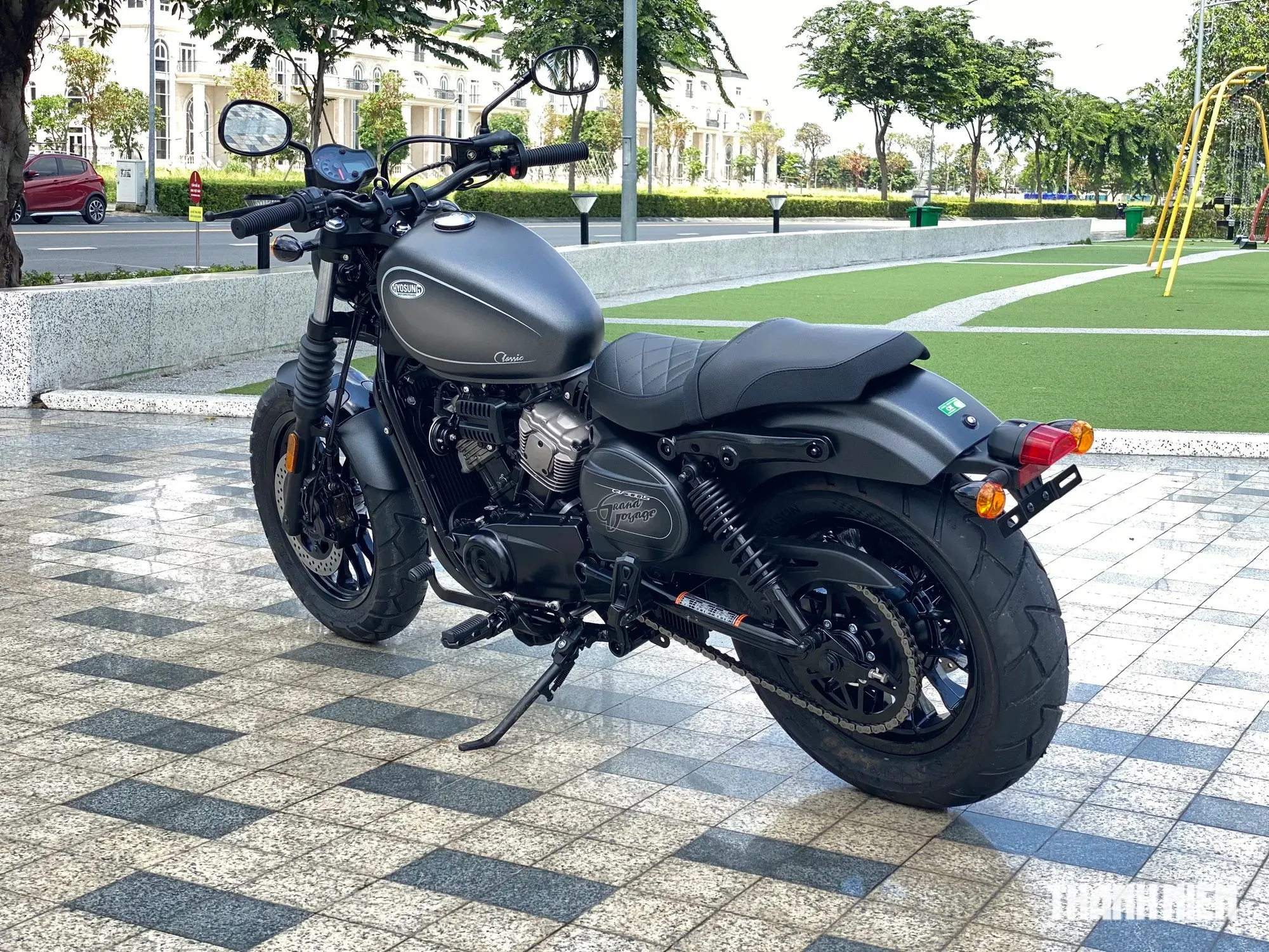 Hyosung GV300S về Việt Nam, giá 118 triệu đồng