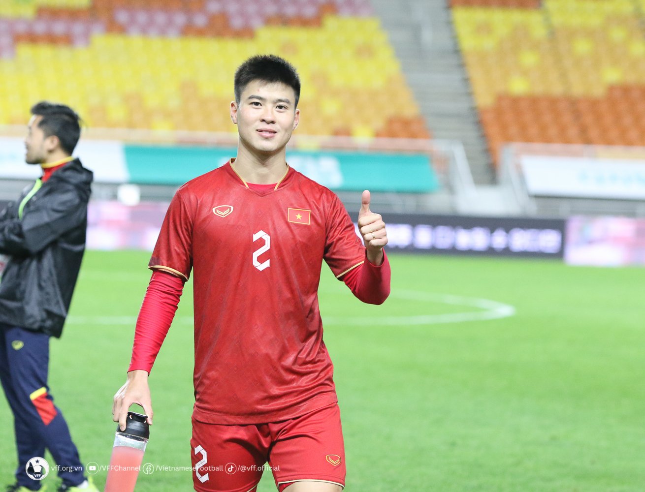 HLV Philippe Troussier ví trận đấu với ĐT Hàn Quốc như một món quà dành cho các cầu thủ Việt Nam