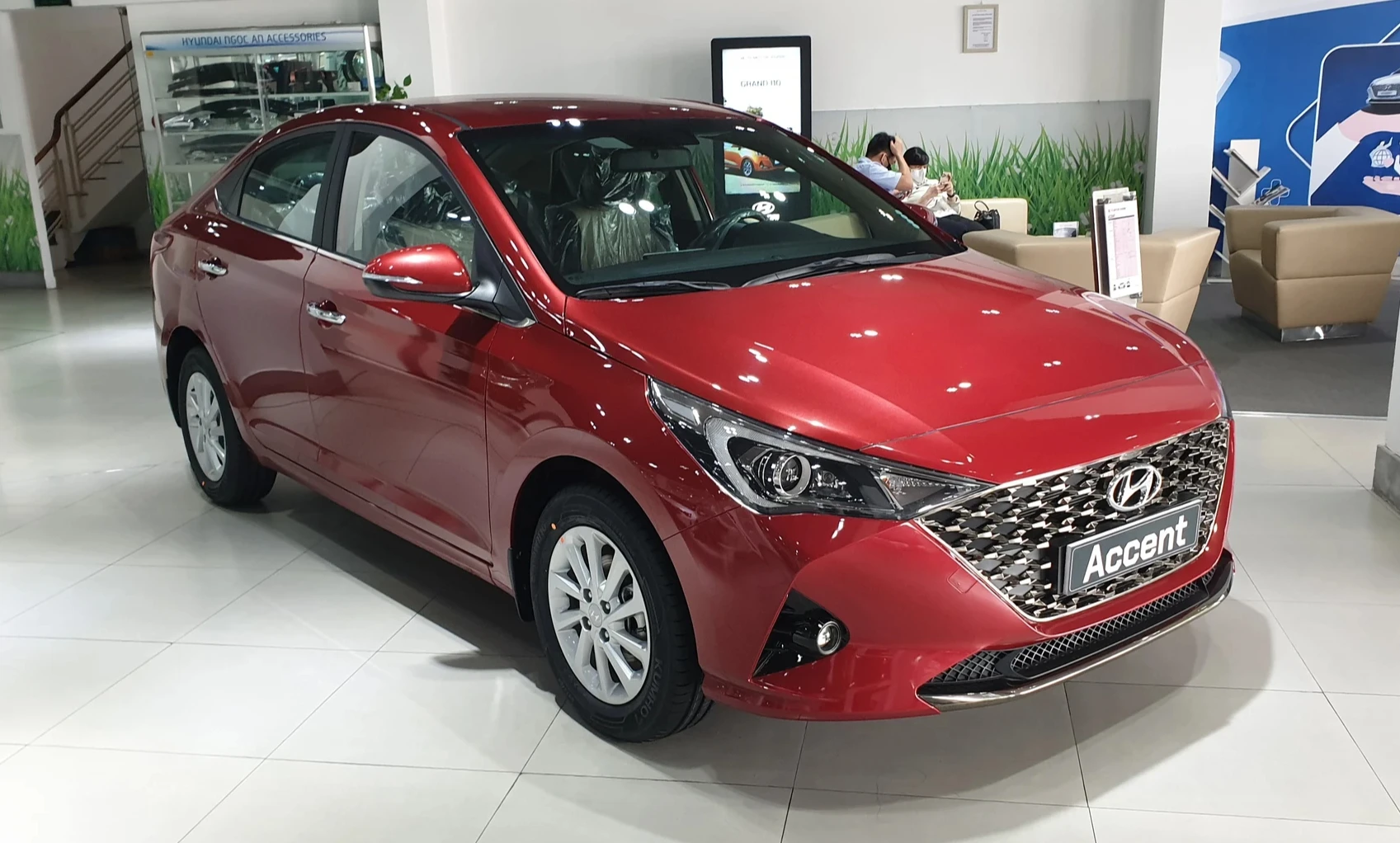 Cuộc đua ô tô bán chạy nhất Việt Nam 2023: Xpander dẫn đầu, Ranger bám sát Accent