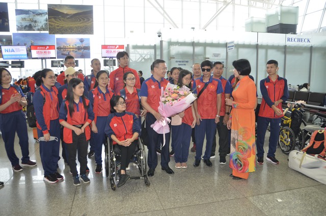 Đoàn Thể thao người khuyết tật Việt Nam lên đường dự Asian Para Games 4 - Ảnh 1. Đoàn Thể thao người khuyết tật Việt Nam lên đường dự Asian Para Games 4 - Ảnh 1.