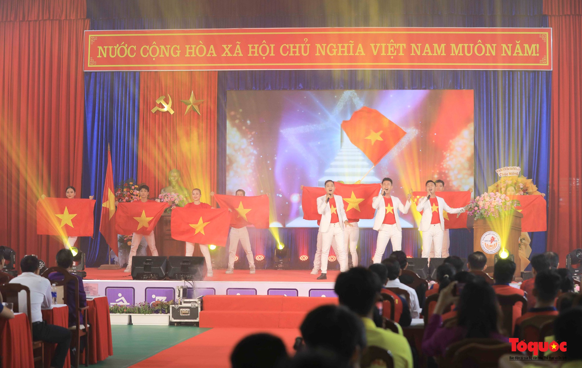 Đoàn thể thao người khuyết tật Việt Nam xuất quân dự Asian Para Games 4 - Ảnh 1. Đoàn thể thao người khuyết tật Việt Nam xuất quân dự Asian Para Games 4 - Ảnh 1.