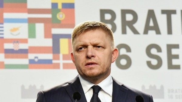 Phản ứng của chính giới CH Séc đối với kết quả cuộc bầu cử ở Slovakia Phản ứng của chính giới CH Séc đối với kết quả cuộc bầu cử ở Slovakia