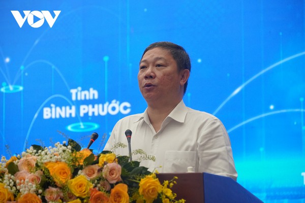 Chuyển đổi số không phải chỉ ở vấn đề công nghệ Chuyển đổi số không phải chỉ ở vấn đề công nghệ