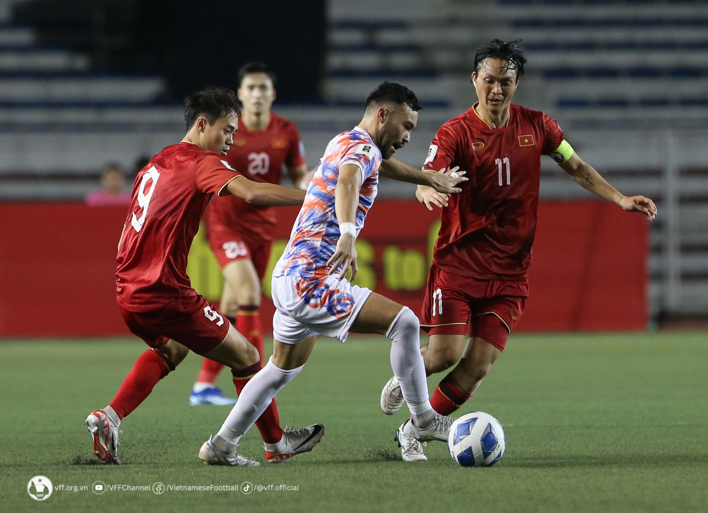 ĐT Việt Nam khởi đầu vòng loại World Cup 2026 bằng chiến thắng 2-0 trên sân Philippines ĐT Việt Nam khởi đầu vòng loại World Cup 2026 bằng chiến thắng 2-0 trên sân Philippines