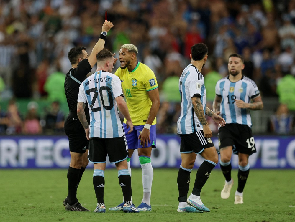 Argentina thắng tối thiểu Brazil ngay trên sân khách - Vòng loại World Cup 2026 khu vực Nam Mỹ