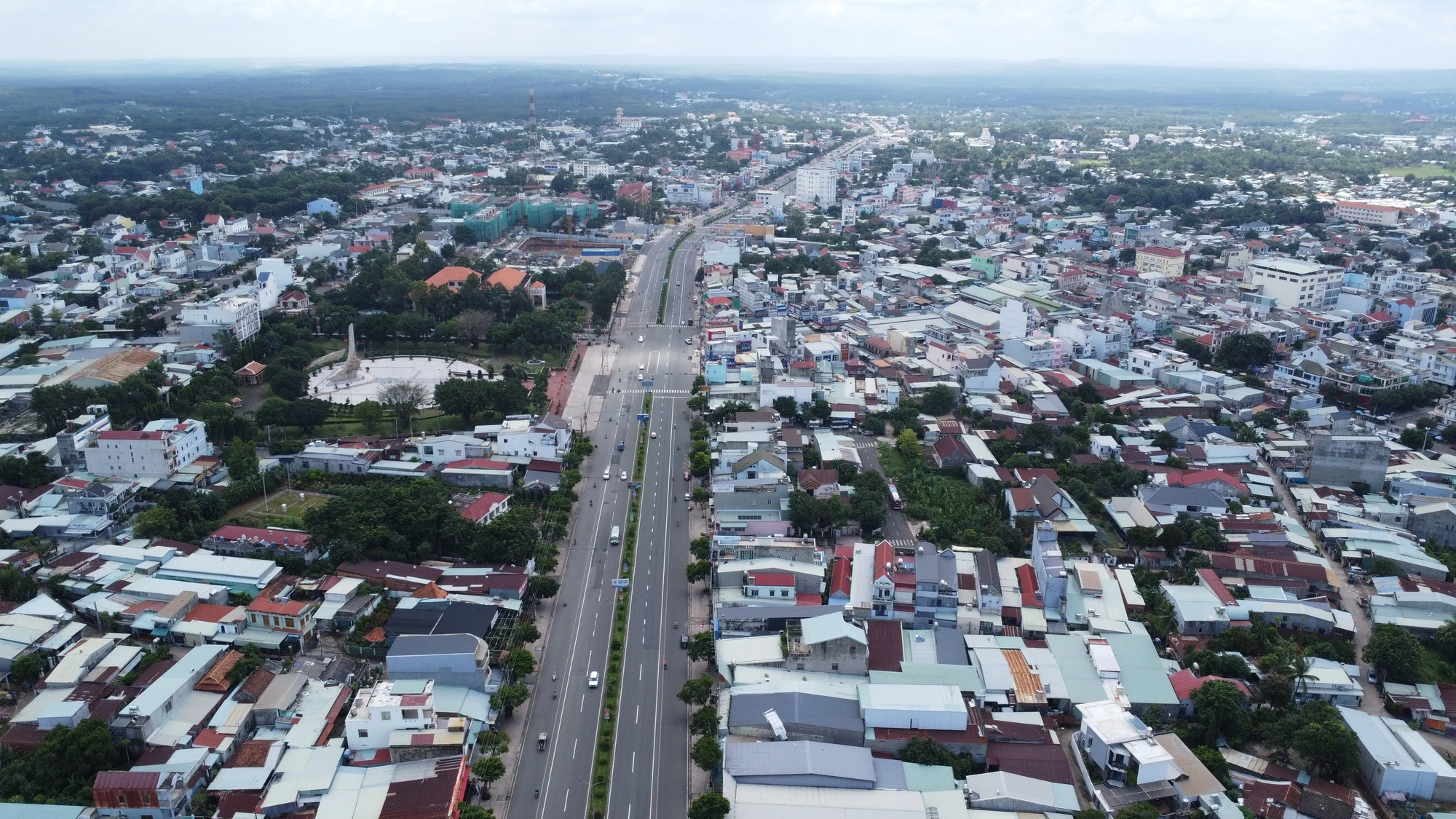 Xây dựng Bình Phước thành “điểm đến hấp dẫn” của vùng Đông Nam bộ - Ảnh 2. Xây dựng Bình Phước thành “điểm đến hấp dẫn” của vùng Đông Nam bộ - Ảnh 2.