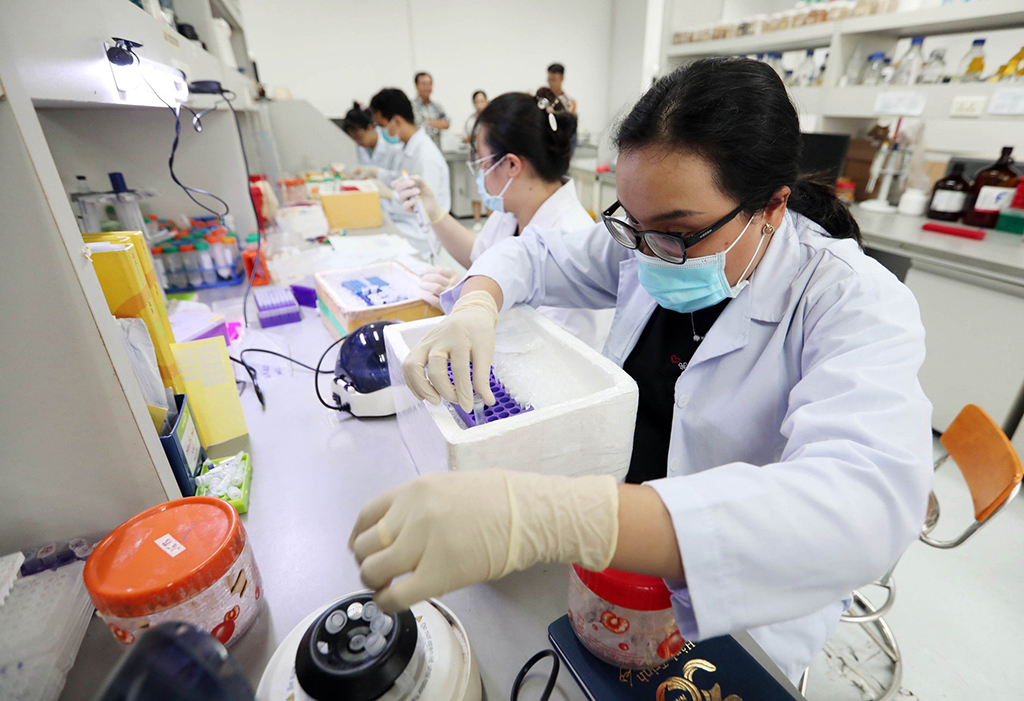 TP.HCM rộng cửa đón người tài giỏi - Ảnh 2. TP.HCM rộng cửa đón người tài giỏi - Ảnh 2.