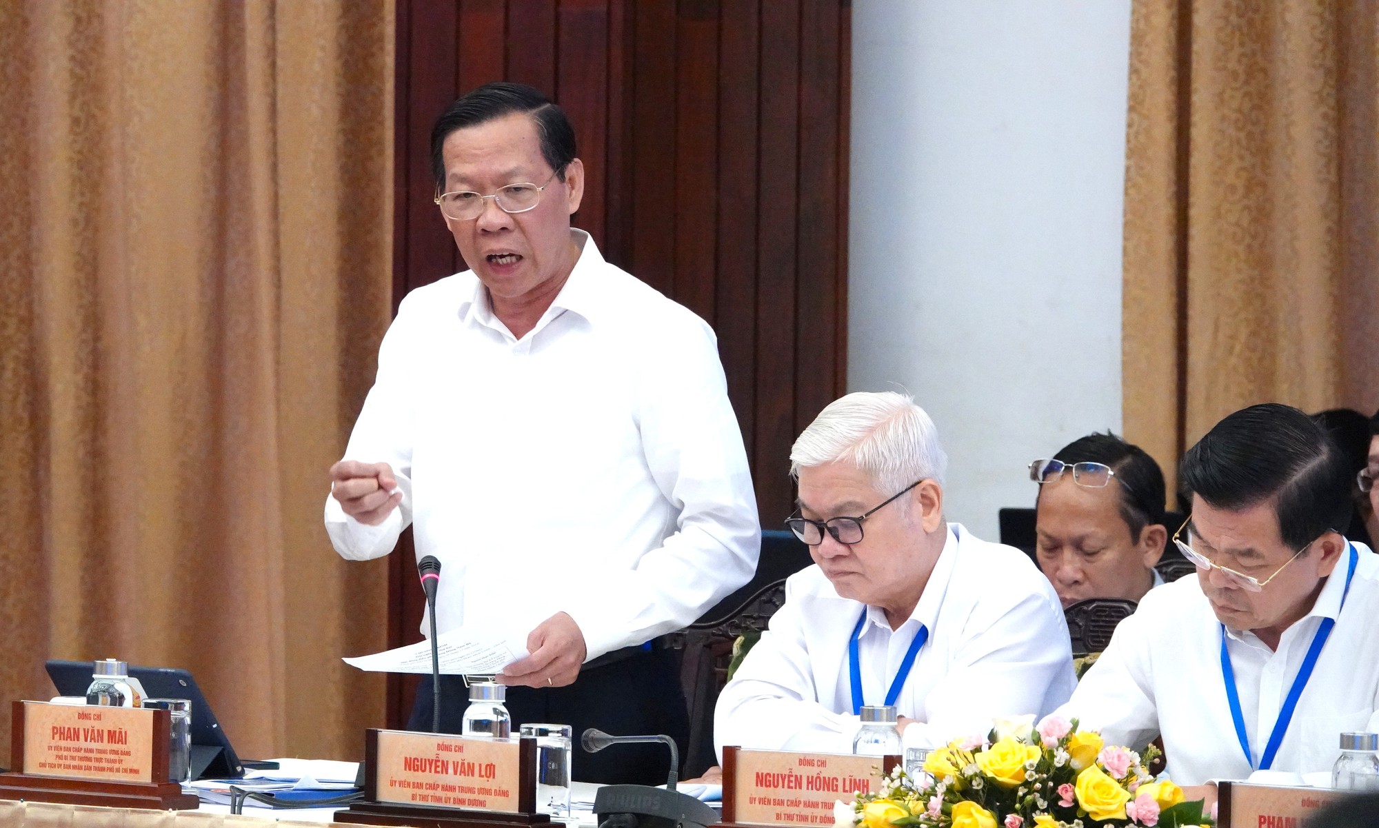 Thủ tướng: Đông Nam bộ có đủ điều kiện thành 'hình mẫu' phát triển - Ảnh 3. Thủ tướng: Đông Nam bộ có đủ điều kiện thành 'hình mẫu' phát triển - Ảnh 3.