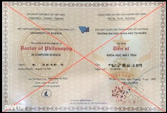 Vụ tiến sĩ giả suýt làm trưởng khoa: Cảnh báo về quy trình tuyển dụng - Ảnh 3. Vụ tiến sĩ giả suýt làm trưởng khoa: Cảnh báo về quy trình tuyển dụng - Ảnh 3.