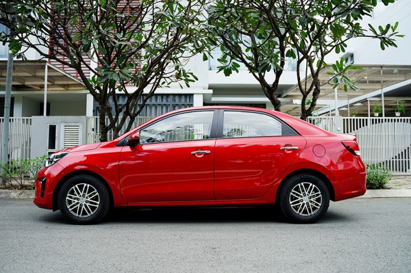 Kia Soluto giảm giá 20 triệu đồng, đủ sức Kia Soluto giảm giá 20 triệu đồng, đủ sức