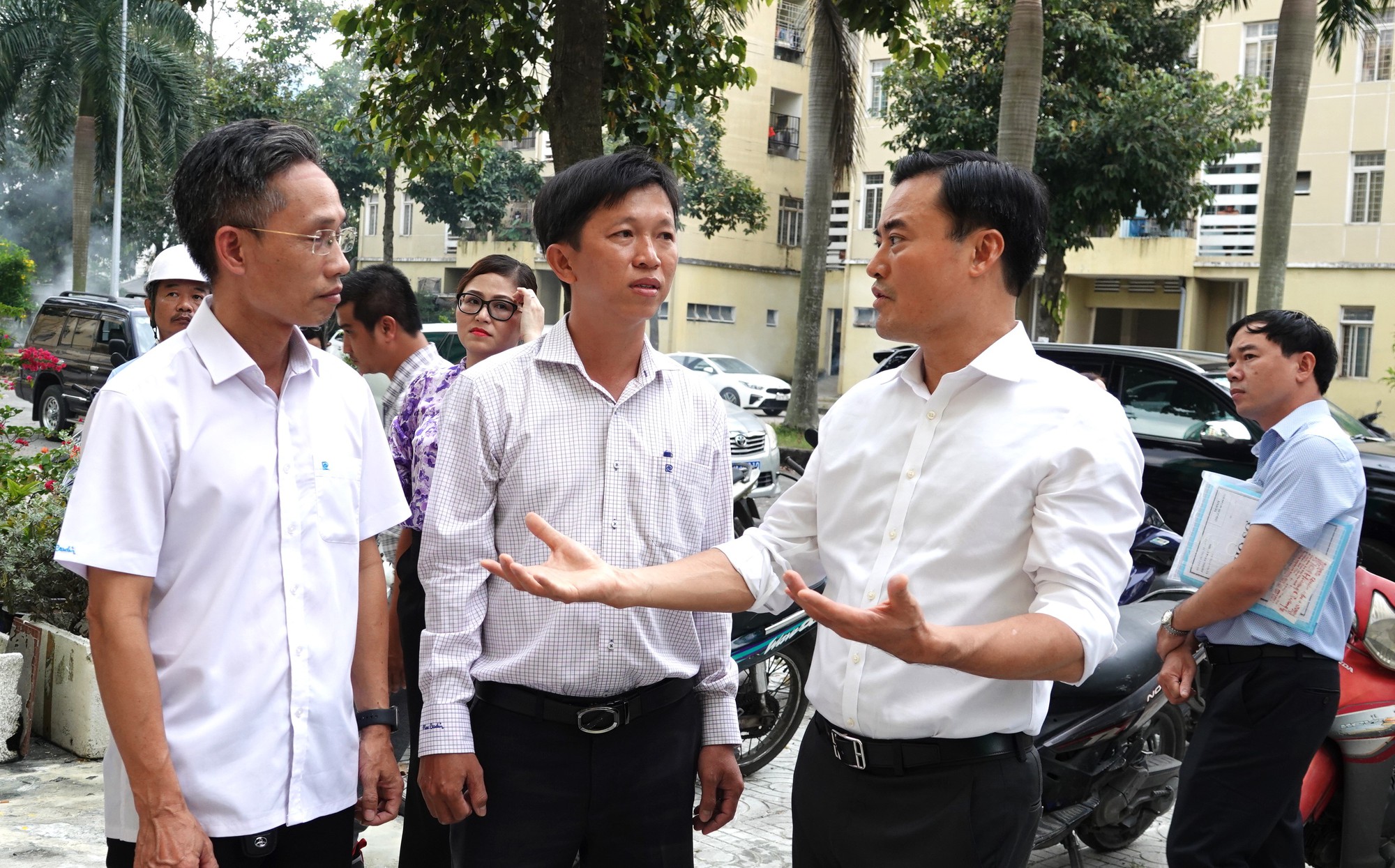 Ông Bùi Xuân Cường: Hoàn tất bồi thường dự án Vành đai 3 trước Tết Dương lịch - Ảnh 1. Ông Bùi Xuân Cường: Hoàn tất bồi thường dự án Vành đai 3 trước Tết Dương lịch - Ảnh 1.