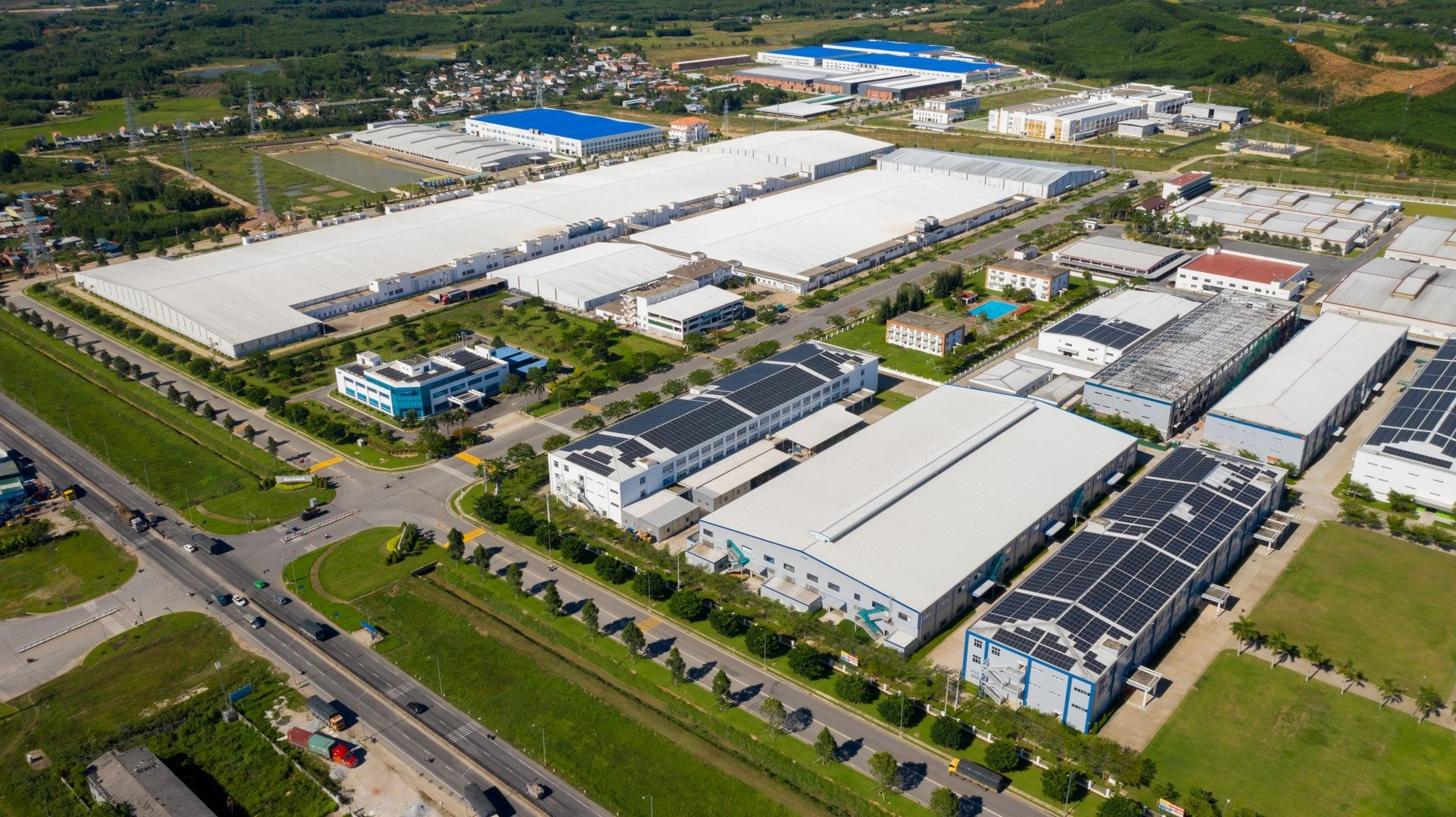 KCN VSIP Quảng Ngãi đã hoạt động 10 năm, thu hút 29.000 lao động KCN VSIP Quảng Ngãi đã hoạt động 10 năm, thu hút 29.000 lao động