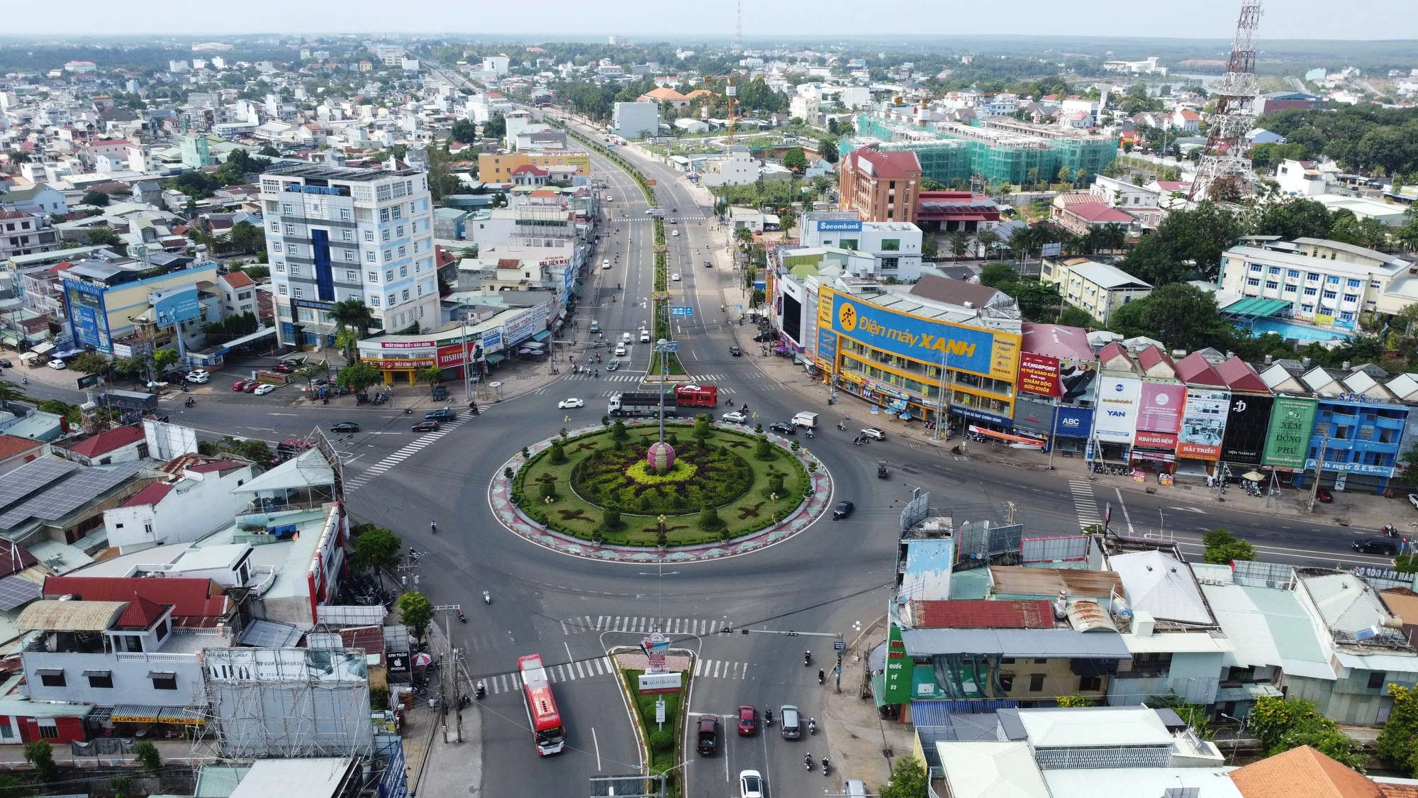 Xây dựng Bình Phước thành “điểm đến hấp dẫn” của vùng Đông Nam bộ - Ảnh 1. Xây dựng Bình Phước thành “điểm đến hấp dẫn” của vùng Đông Nam bộ - Ảnh 1.
