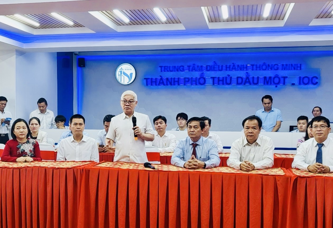Lãnh đạo tỉnh Bình Dương tham dự khánh thành trung tâm IOC TP.Thủ Dầu Một Lãnh đạo tỉnh Bình Dương tham dự khánh thành trung tâm IOC TP.Thủ Dầu Một